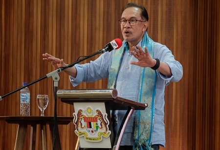PM Anwar Guarantees More Indian Enrollment in TVET Programs
